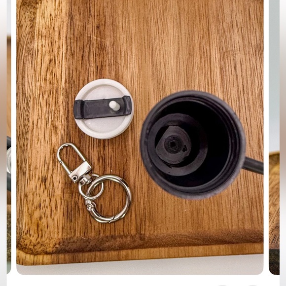 CUTE Tumbler Storage Keychain PLUS Good Girl Blush Perfume sample AND Bow Charm - Picture 9 of 15